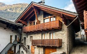 Mont Blanc Apartments